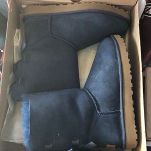 Blue bailey blue uggs .